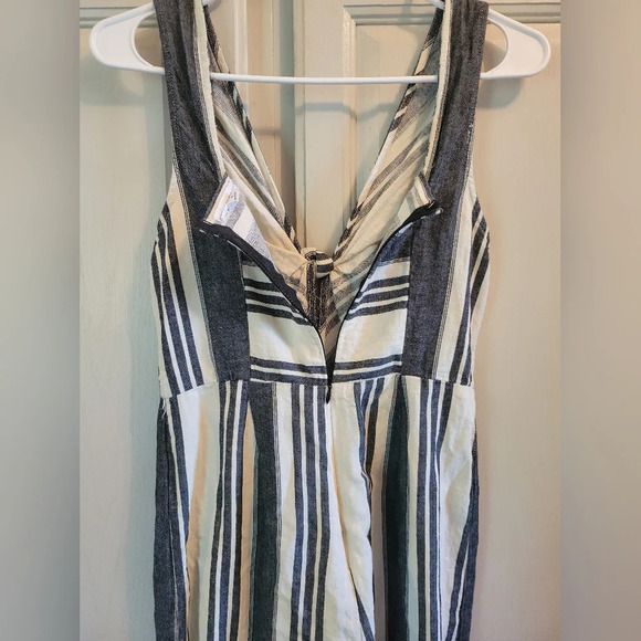 Black & White Striped Jumpsuit - Picture 4 of 7